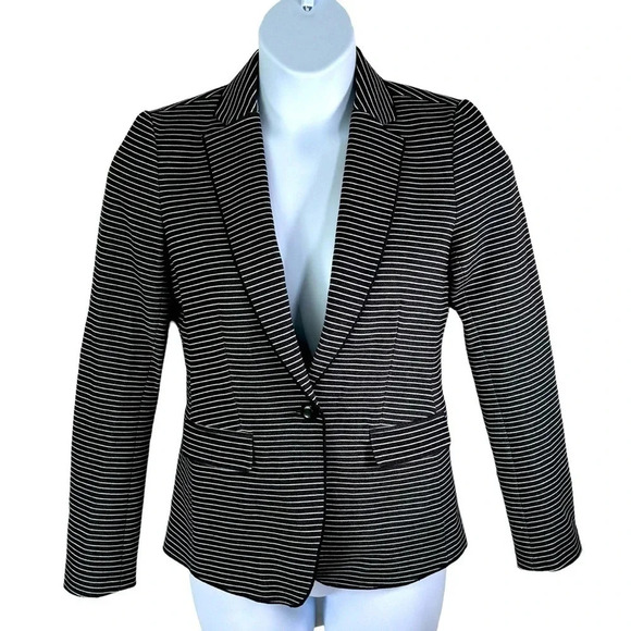 Ann Taylor Black and White stripe blazer Size 4 - Picture 1 of 7